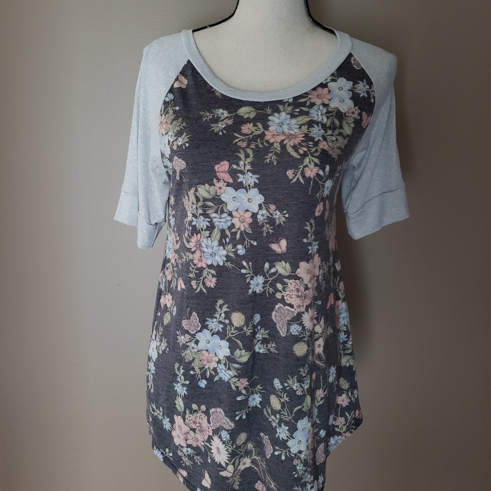 Never Worn! Boutique Dark Gray Floral Top